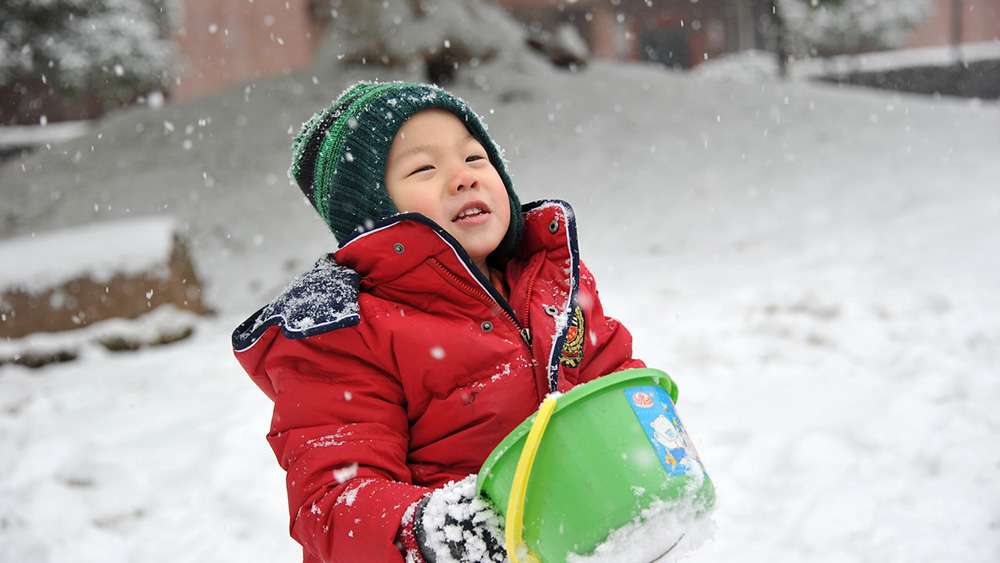 初雪，沒(méi)有炸雞和啤酒